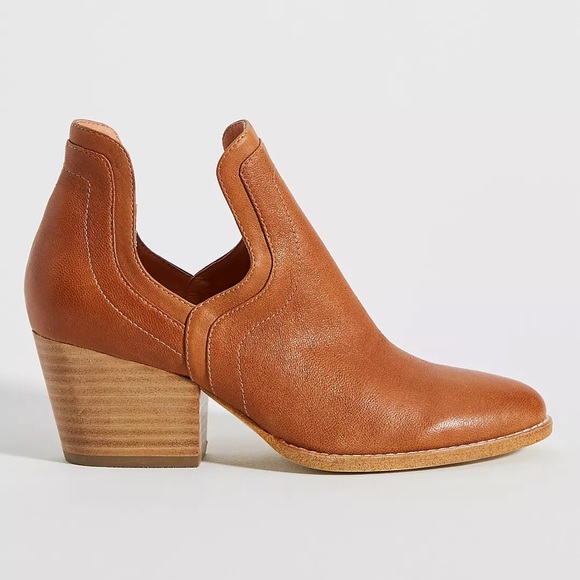 Anthropologie Shoes - Anthropologie Silent D Winifred Side-Cut Booties Brown Leather Women’s 40